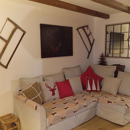 Cozy Apartment In The Heart Of The Alps Шато-д'О Екстериор снимка