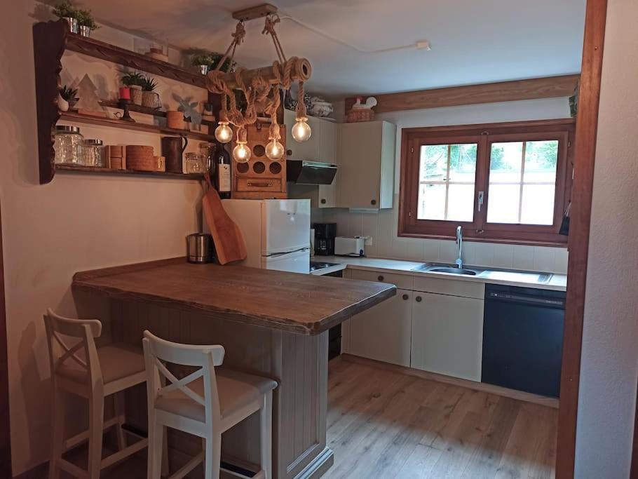 Cozy Apartment In The Heart Of The Alps Шато-д'О Екстериор снимка