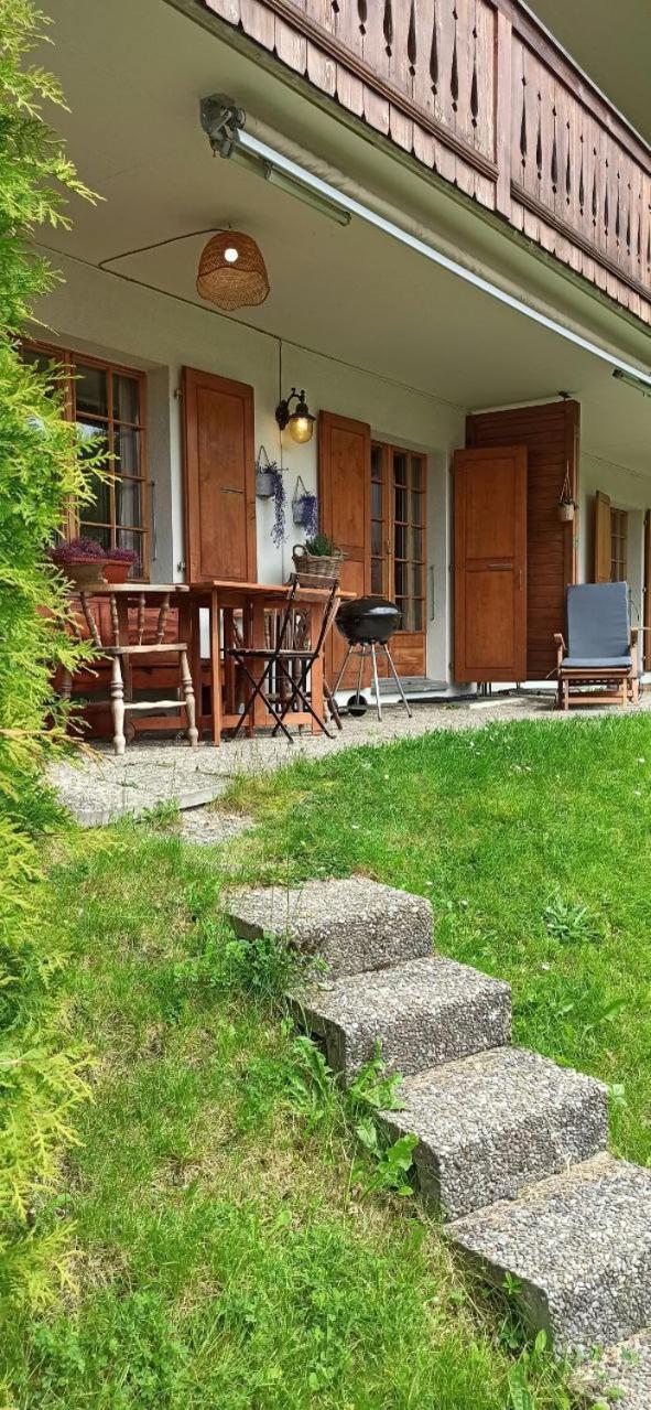 Cozy Apartment In The Heart Of The Alps Шато-д'О Екстериор снимка